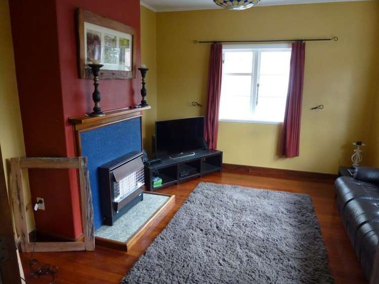 234 College Street West End_4