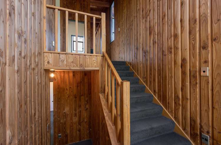 13 Farnham Drive Richmond_11