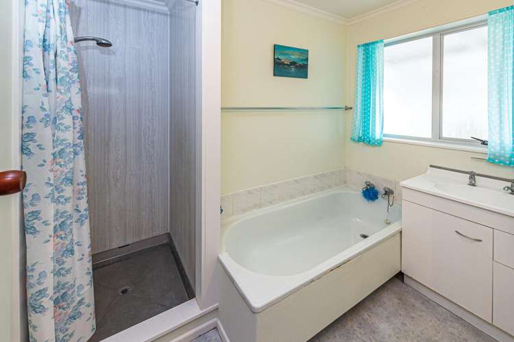69 Exeter Crescent Springvale_17