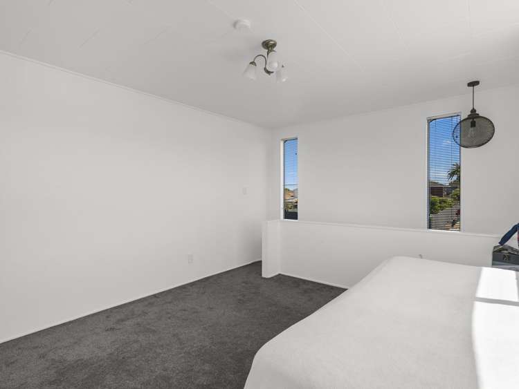 3/11 Chester Street Taradale_14