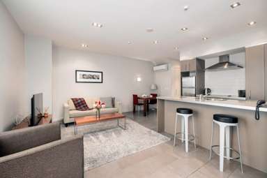 10/98 Marsden Road_4
