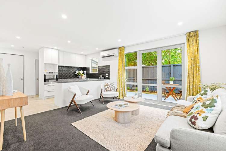 28C Hastings Street West_2