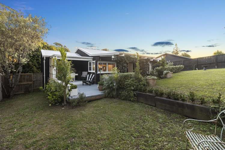 31 Alison Road Surfdale_30