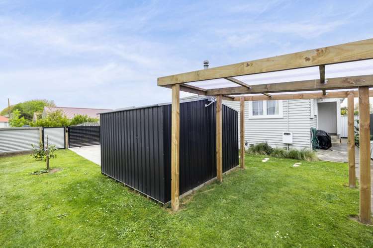 1215 Norfolk Crescent Mayfair_12