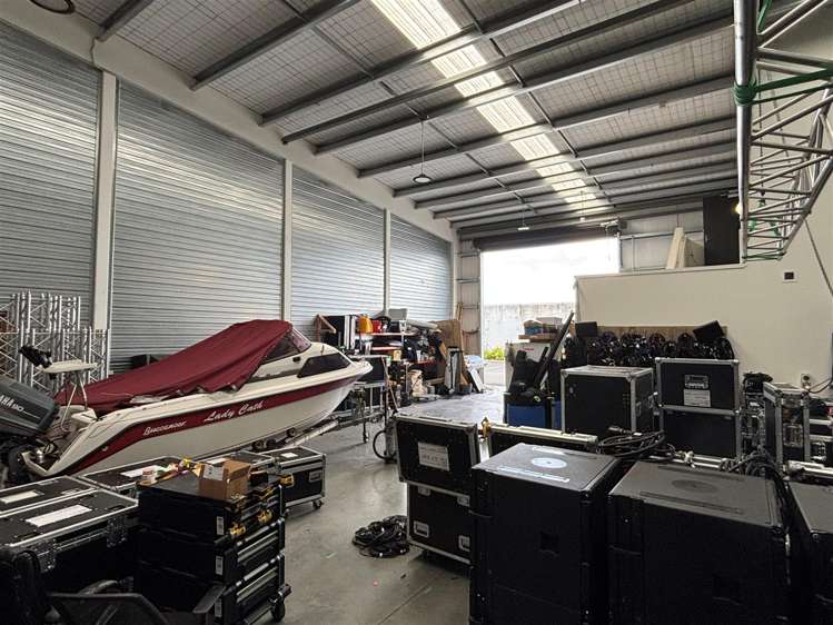 Unit 4 at 13 Kahu Crescent Te Rapa Park_2