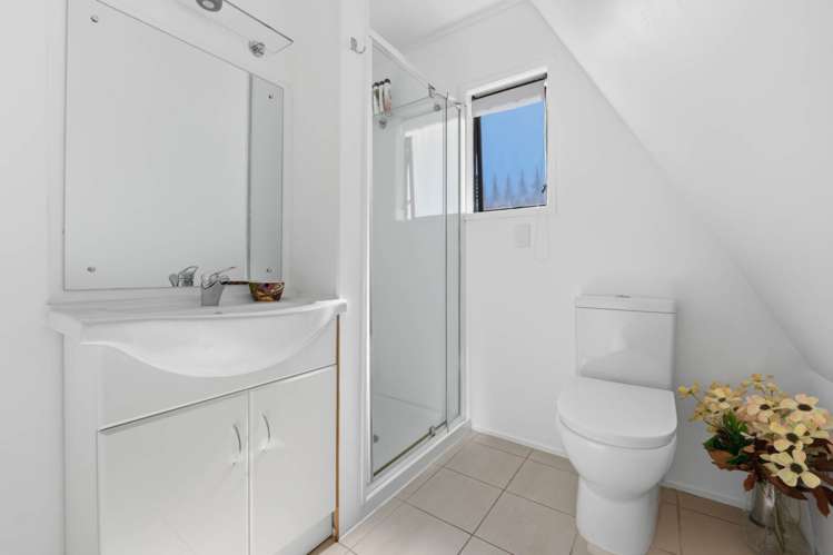 22A Eastern Beach Road Eastern Beach_32