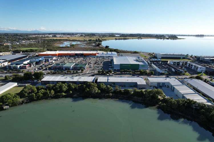 3 and 4/1008 Ferry Road Ferrymead_8