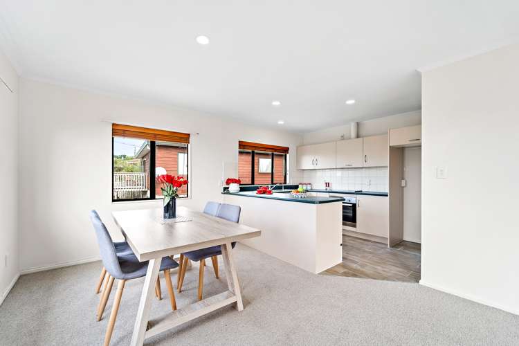 2/5 Anne Road Hillcrest_6