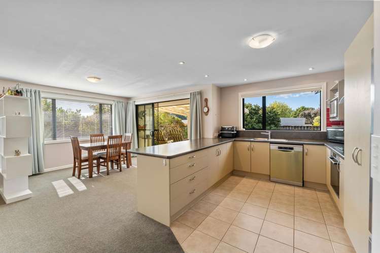 37B Eighty Eight Valley Road Wakefield_2