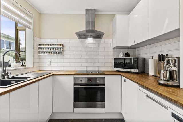 63 Pooks Road Ranui_4