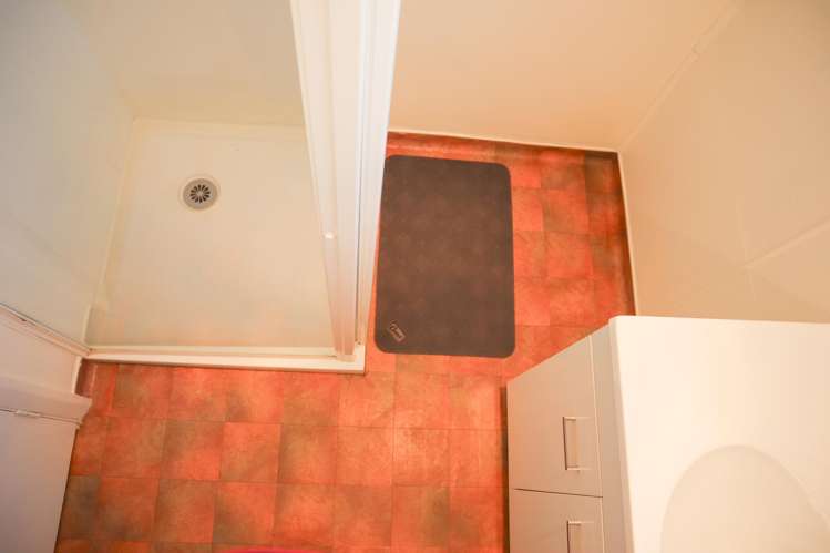 90 Domett Esplanade Cobden_20