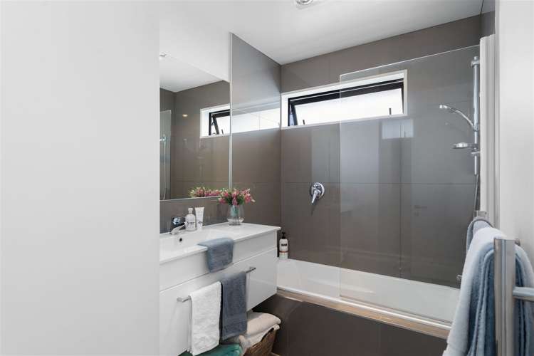 3/134 Geraldine Street Edgeware_8