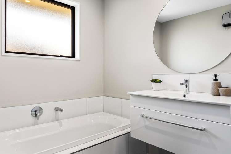 35 Bonecrusher Street Lincoln_14