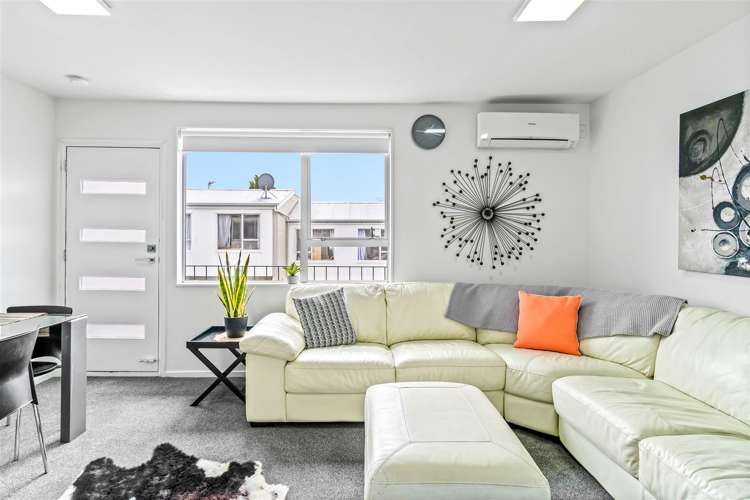 3/27 Brockworth Place Riccarton_6