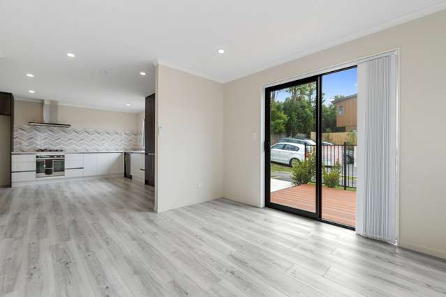 4/11 Gazeley Avenue Silverdale_3