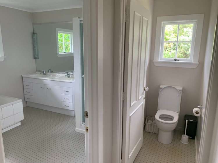 137 Brian Crescent Stanmore Bay_10