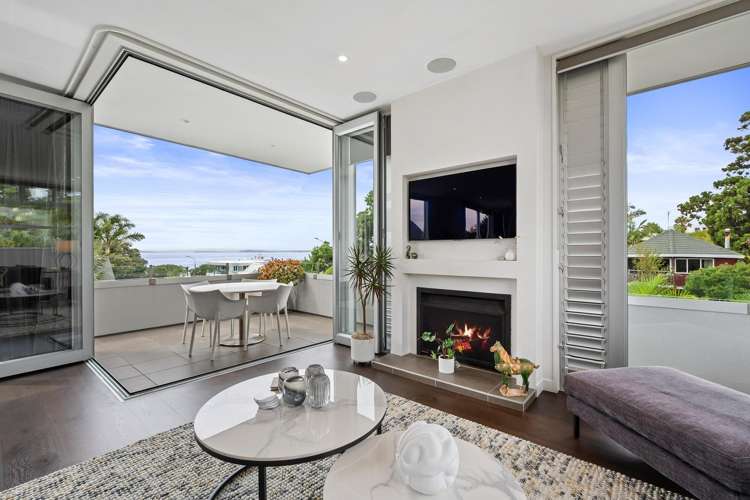 2/2A Earnoch Avenue Takapuna_10