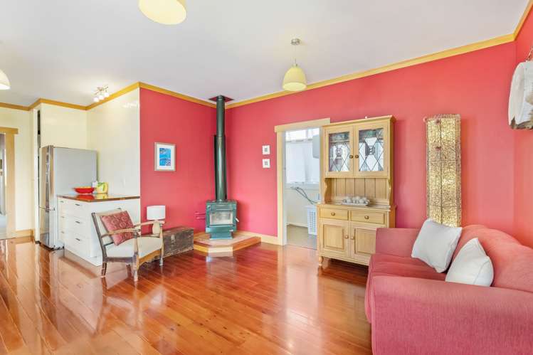 17 Harbutt Avenue Mount Albert_10