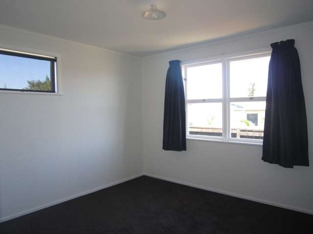 155 Edmonton Road Te Atatu South_4