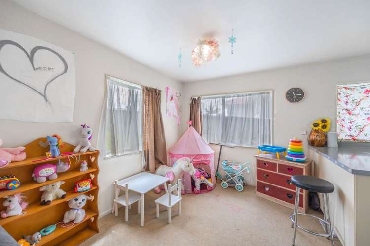 91 Triangle Road Massey_8