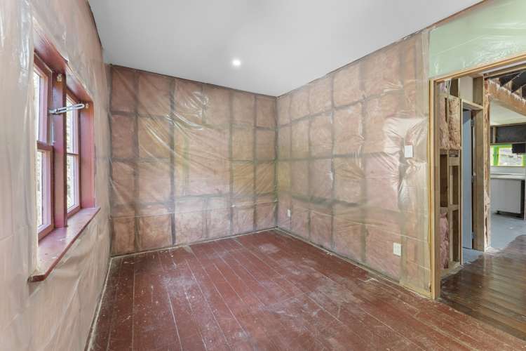 84 Wyndham Road Pinehaven_13