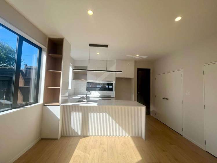 44D Sylvan Crescent Te Atatu South_4