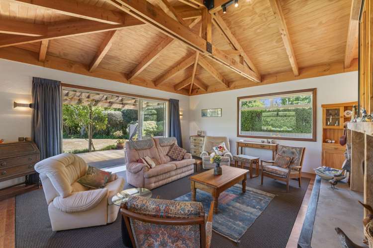 2/154 Mapara Road Acacia Bay_5