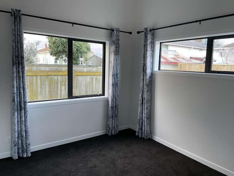 8A Worcestor Street West End_7