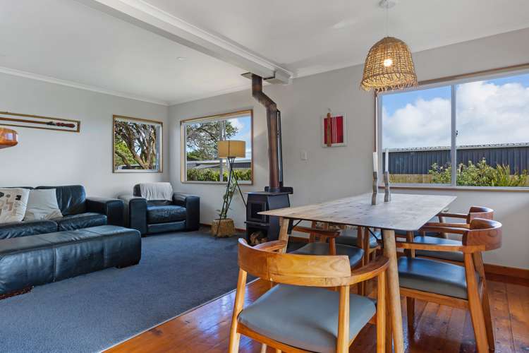 16 Tui St Ahipara_9