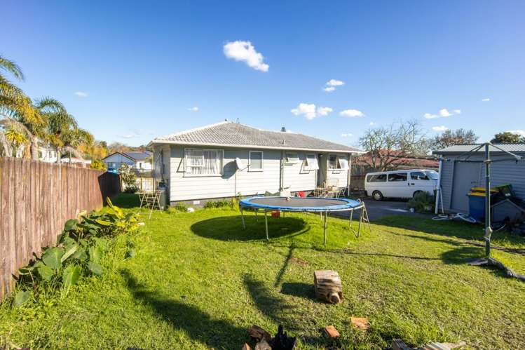 8 Pahi Place West Harbour_6