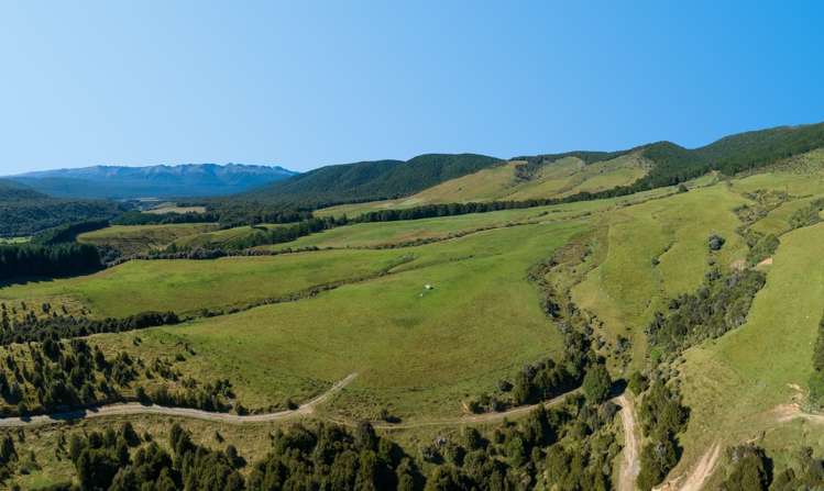 990 Howard Valley Road Howard_11