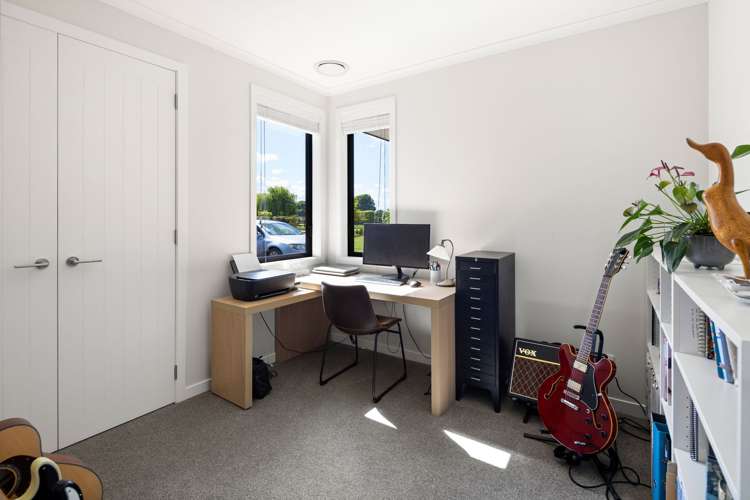 39 Sunline Drive Leamington_29