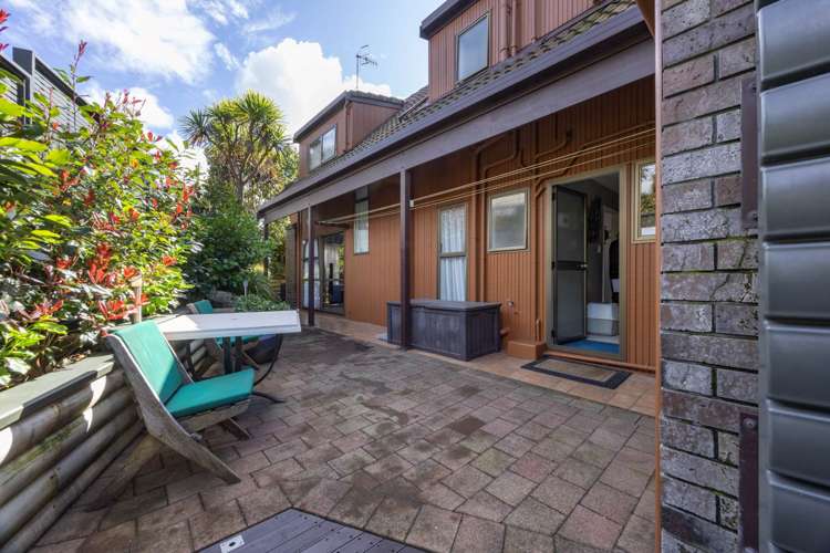 3/8 West Lynn Road Titirangi_20