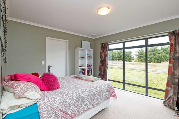 2001b Longburn Rongotea Road Longburn_21