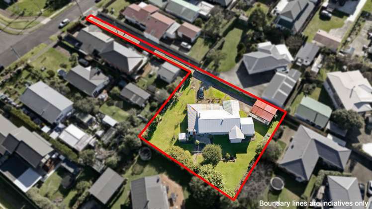 10 House Avenue Mangere Bridge_12