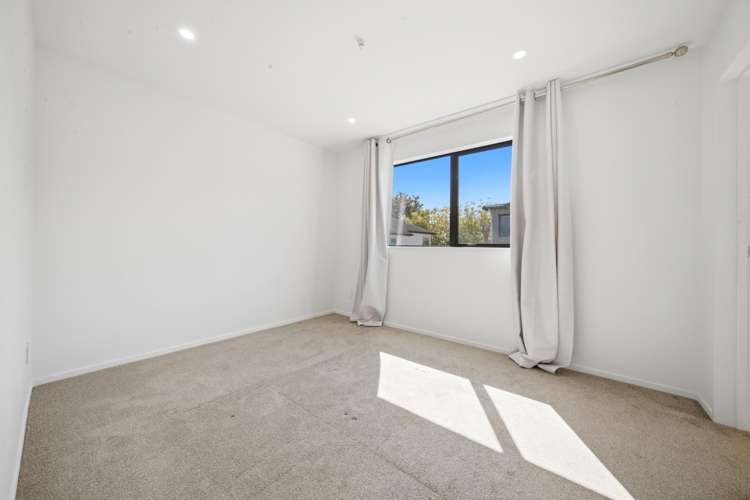 88D Sylvan Crescent Te Atatu South_14