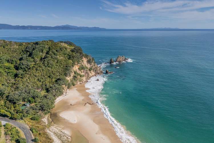 212 Black Jack Road Kuaotunu_27