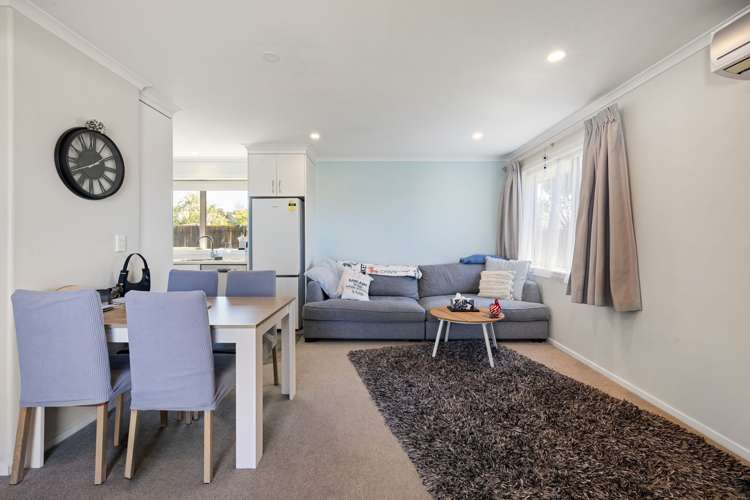 8 and 8A Bartholomew Drive Nawton_14