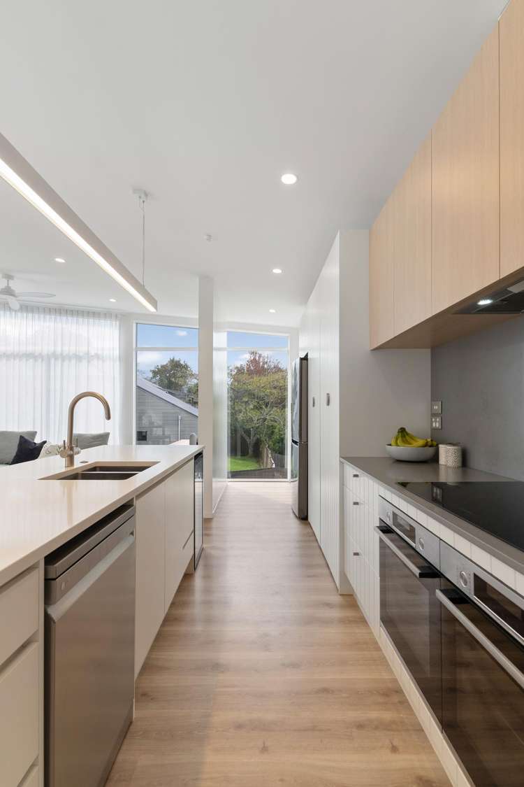 87d Verbena Road Birkdale_3