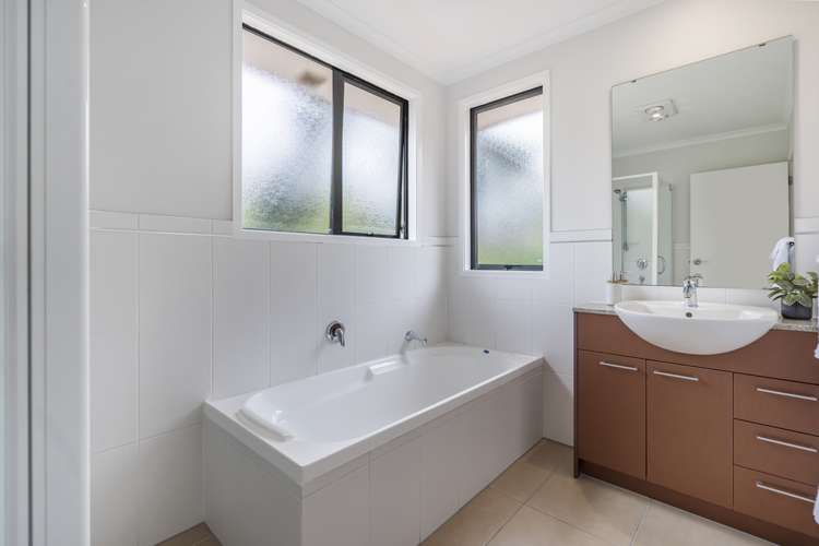 34 Greenbough Lane Greenhithe_9