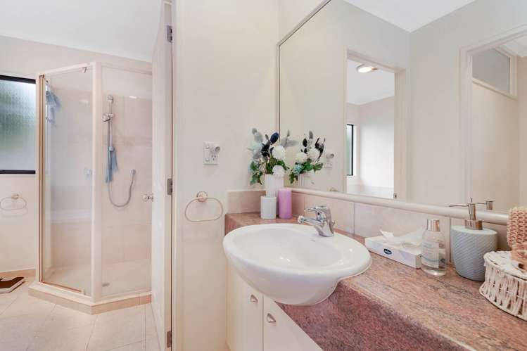 26 Black Teal Close Unsworth Heights_13