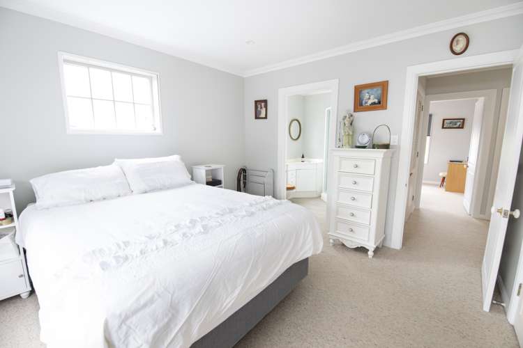 7 Ewan Place Taradale_10