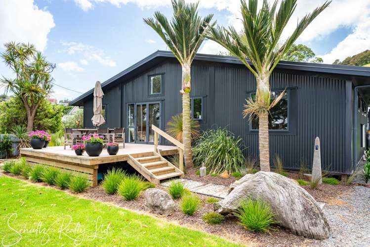 6 The Strand Whakapirau_29