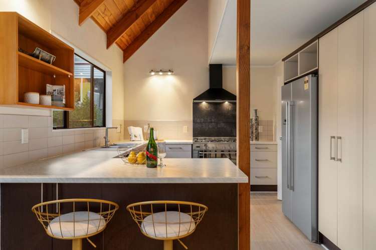 2/16 Matipo Road Mairangi Bay_5