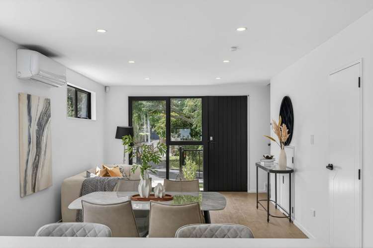 16 Moana Avenue One Tree Hill_7
