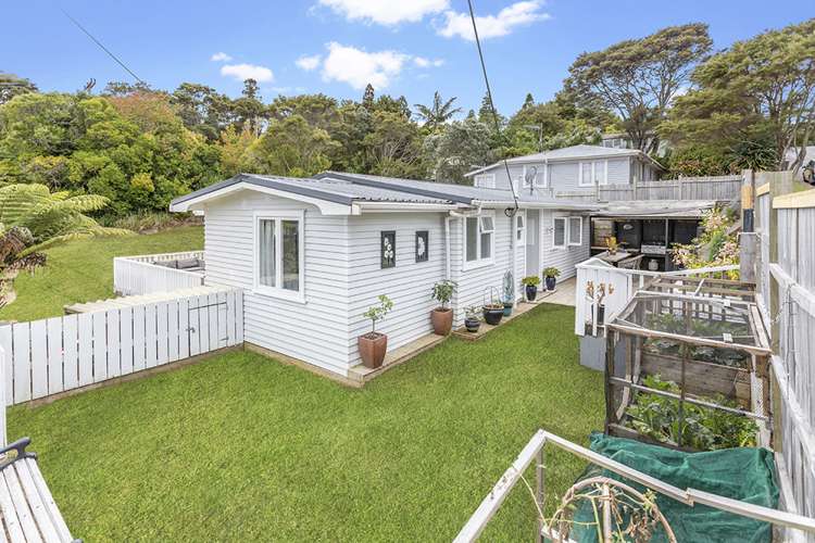 7 Norman Road Titirangi_19