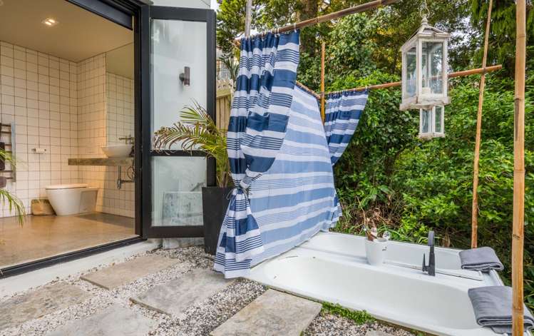 58 Kauri Point Road Laingholm_16