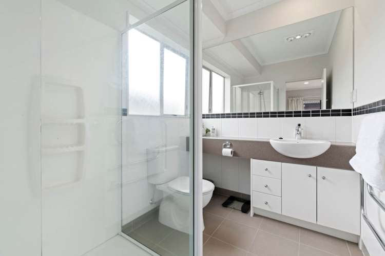 13 Stranraer Crescent Wattle Downs_12