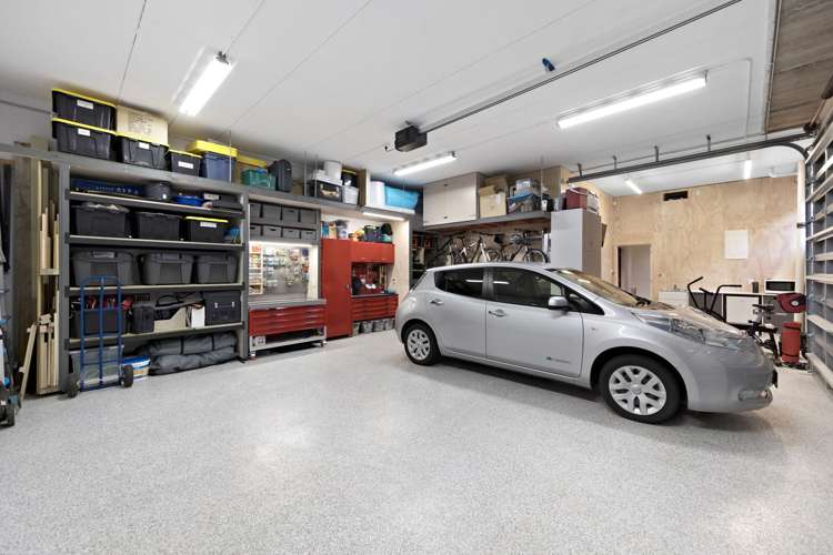 69 Pine Street Mount Eden_18