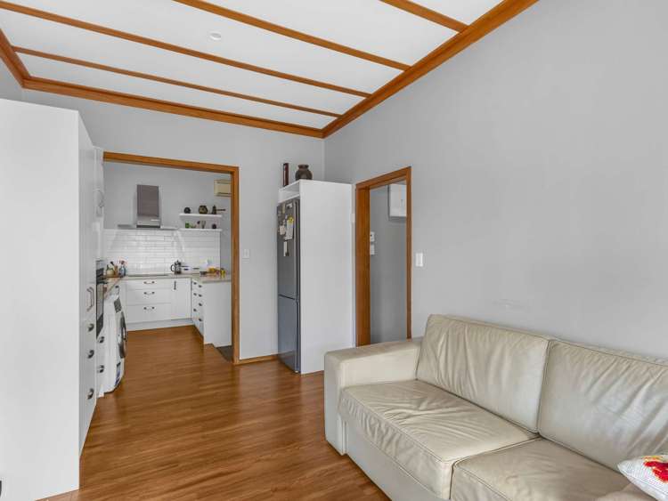 89 Georges Drive Napier South_26